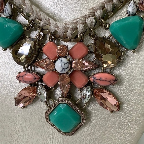 Chloe + Isabel multi color stones and crystals rope trim necklace SZ 16-18 EUC - Picture 8 of 13